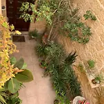 ベッド・アンド・ブレックファスト Knights In Malta ナッシャー