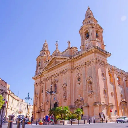 فندق مبيت وإفطار Knights In Malta 3*